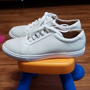 Caslon White Leather Perforated Sneaker 9.5M